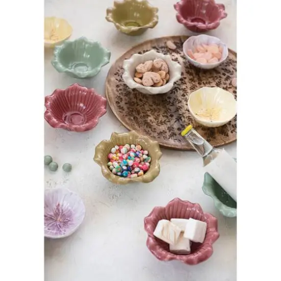 Hello Honey&reg; 15.5" Round Mango Wood Tray with Laser Etched Botanicals {6}