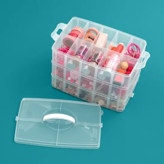 We R Memory Keepers&reg; 3-Tier Snap Box Translucent Plastic Storage Case {4}