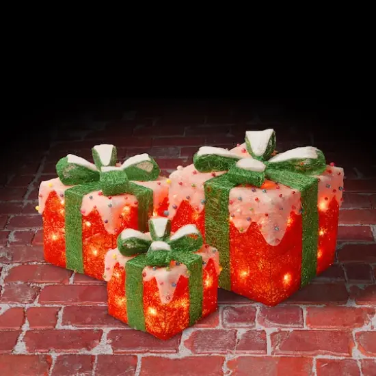 Red & Green with Snow Gift Box Set with Clear Lights {3}