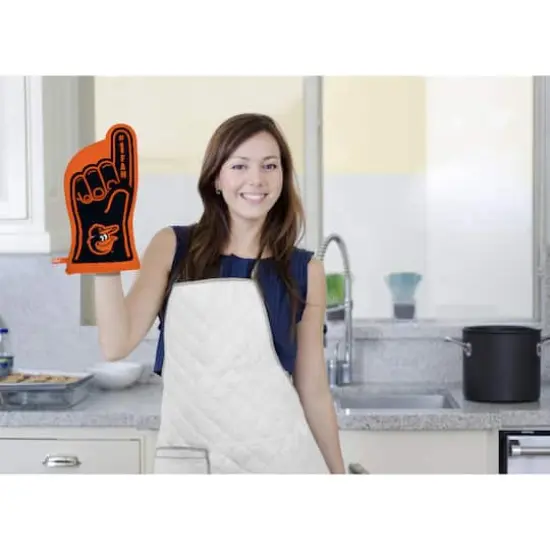 MLB #1 Oven Mitt Baltimore Orioles {6}