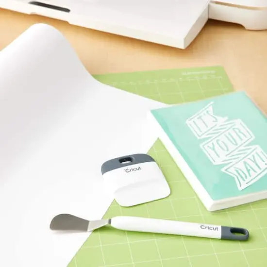 Cricut&reg; Removable Smart Vinyl&trade; 12ft. Value Roll White {3}