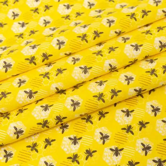 SINGER Honey Bee Gnomes Cotton Fabric Bundle {15}