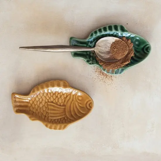 Hello Honey&reg; 8.5" Maritime Fish Shape Stoneware Dish Set {4}