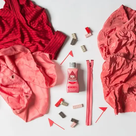 Rit&reg; DyeMore&trade; Synthetic Fabric Dye Racing Red {6}