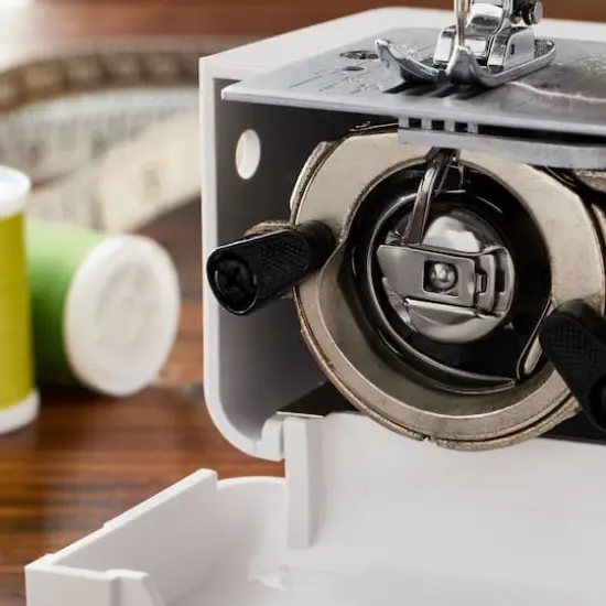 SINGER&reg; Bobbin Case {3}