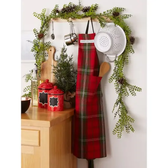 DII&reg; Vintage Holiday Tartan Chef Apron {9}