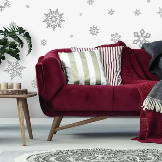 RoomMates Glitter Snowflakes Peel & Stick Wall Decals {4}