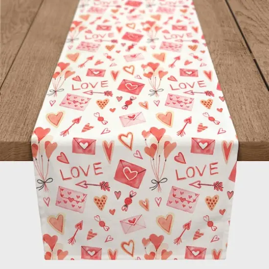 90" Valentine's Balloons & Notes Table Runner {3}