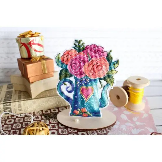 MP Studia Flowers Of Love Plastic Canvas Counted Cross Stitch Kit {4}