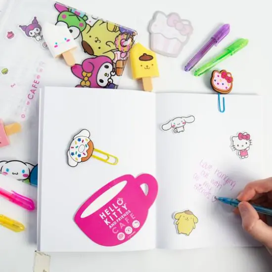 Hello Kitty&reg; & Friends Caf&eacute; Stationery Set {4}