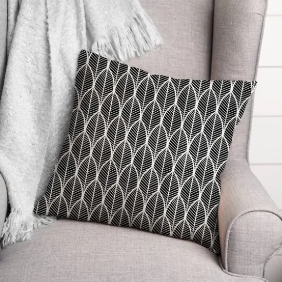 Leaf Pattern Indoor/Outdoor Throw Pillow Black {3}