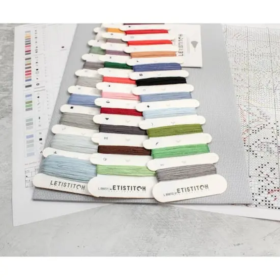 LetiStitch Winter Cat Counted Cross Stitch Kit {7}