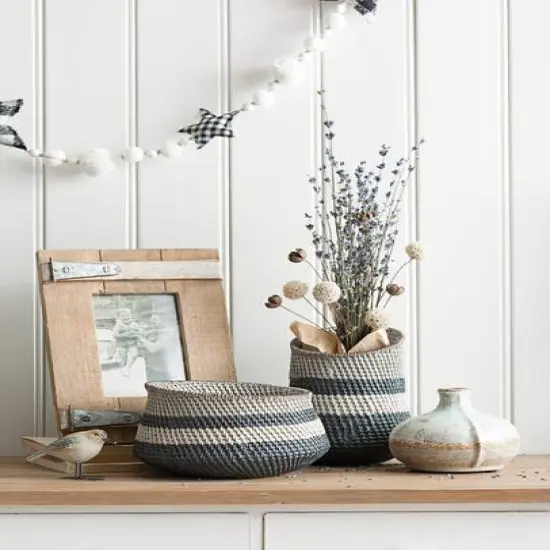 Hello Honey&reg; Distressed Finish Brown & White Terracotta Vase Set {7}