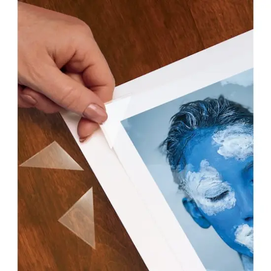 Lineco&reg; 1.25" Clear Polypropylene Photo Mounting Corners {3}