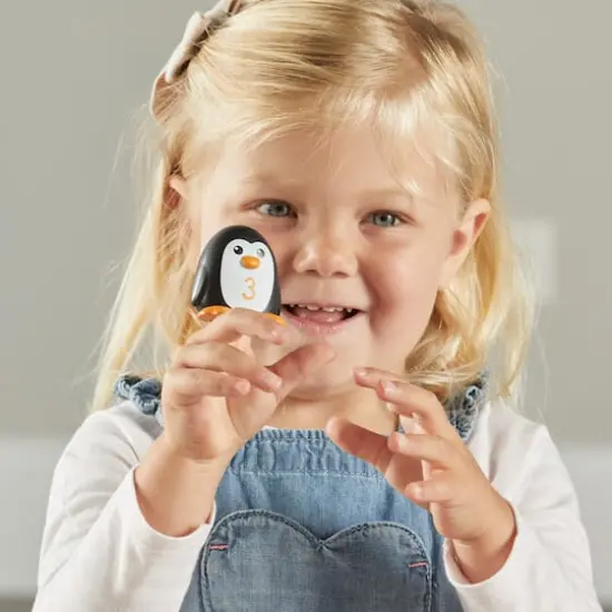 Learning Resources Sort & Seek Polar Animals {4}