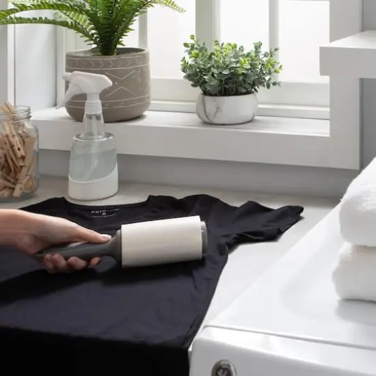 Woolite&reg; Sanitized Pro Grade Super Jumbo Lint Roller {4}