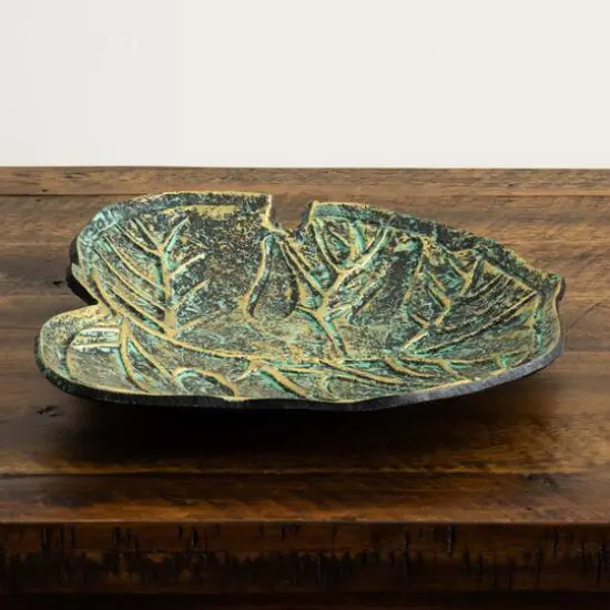 10" Green Leaf Shaped Decorative Accent Tray {7}