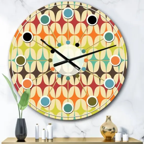 Designart 'Abstract Retro Geometric Pattern V Mid-Century Modern Wall Clock {1}