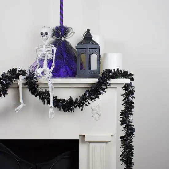50ft. Wide Cut Black Halloween Tinsel Garland {4}