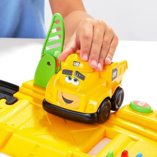 Funrise CAT&reg; Power Tracks Friends {5}