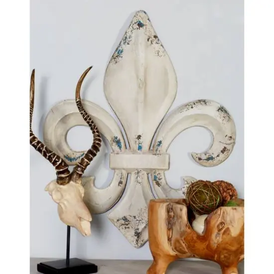 White Metal Vintage Fleur de Lis Wall Decoration {5}