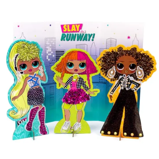 LOL Surprise OMG Dress Up Studio Set {8}