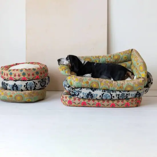 Hello Honey&reg; 24" Natural, Blue & Gray Round Floral Cotton & Sherpa Pet Bed {3}