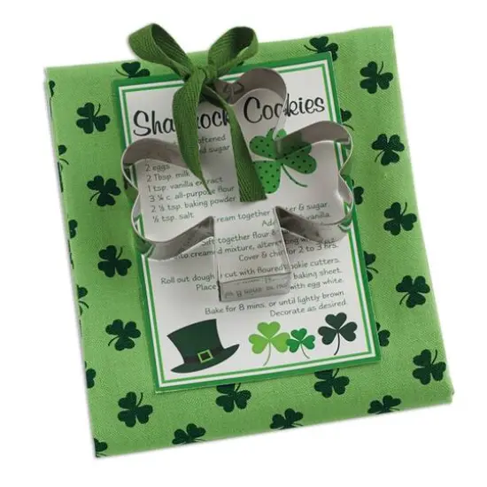 DII&reg; Shamrock Cookie Cutter Gift Set {1}