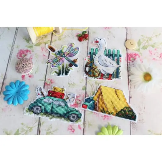 MP Studia Summer Magnets Plastic Canvas Counted Cross Stitch Kit {4}