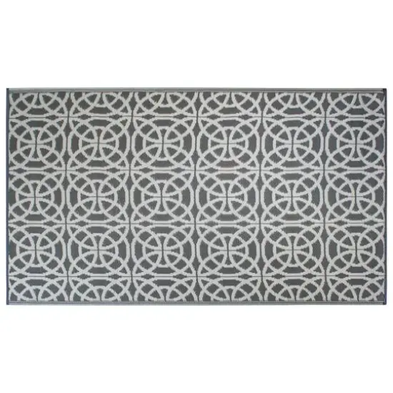 DII&reg; Gray Infinity Circle Outdoor Rug, 4ft. x 6ft. {1}