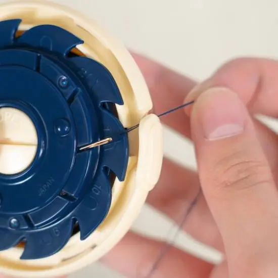 Clover 3" Dome Threaded Needle Case {7}