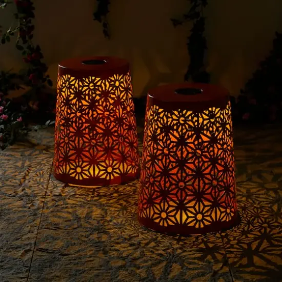 Glitzhome&reg; 17.5" Iron Geometric Pattern Solar Garden Stool Set Orange {4}