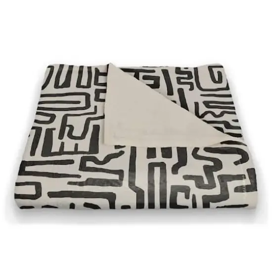 Black Maze Lines 50" x 60" Coral Fleece Blanket {3}