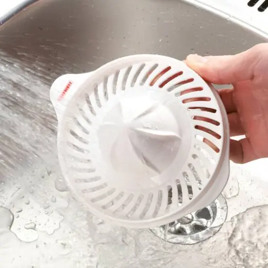 Household Essentials Leifheit Manual Citrus Juicer {4}