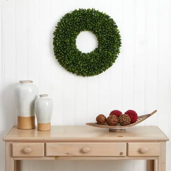 24" Green Boxwood Wreath {3}