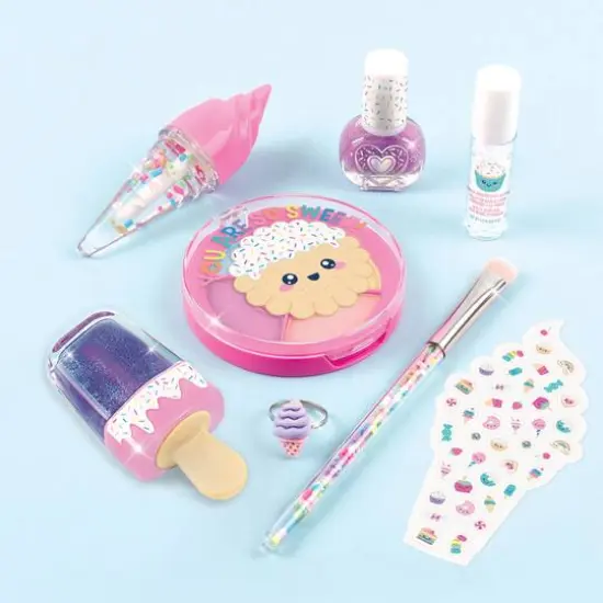 Make It Real&trade; Candy Shop Cosmetic Set {4}