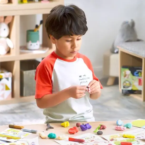 Arteza&reg; Kids Safari Small Stage Clay Kit, 74 pcs {6}