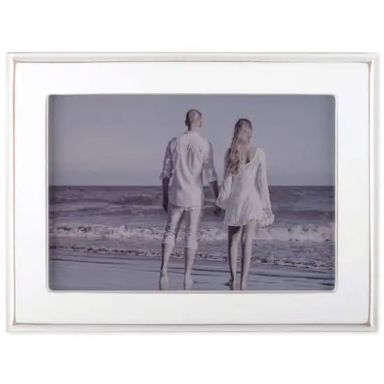 DII&reg; Vintage White Shiplap 5" x 7" Picture Frame {1}