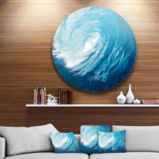 Designart - Ocean Waves in Hawaii' Disc Photography Circle Metal Wall Art {3}