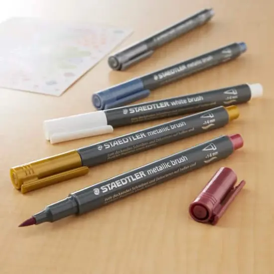 Staedtler&reg; 5 Color Metallic Brush Marker Set {3}