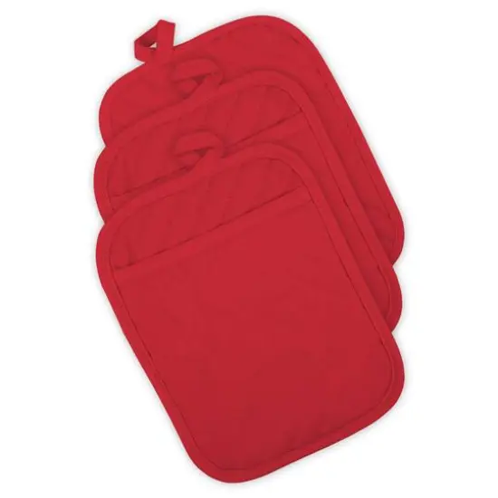 DII&reg; Quilted Potholders, 3ct. Red {1}