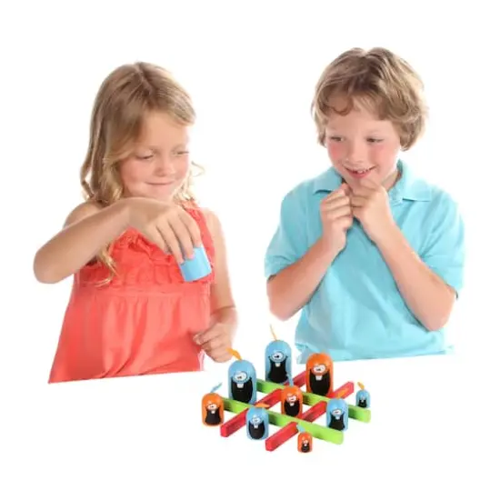 Gobblet Gobblers&trade; Strategy Game {4}