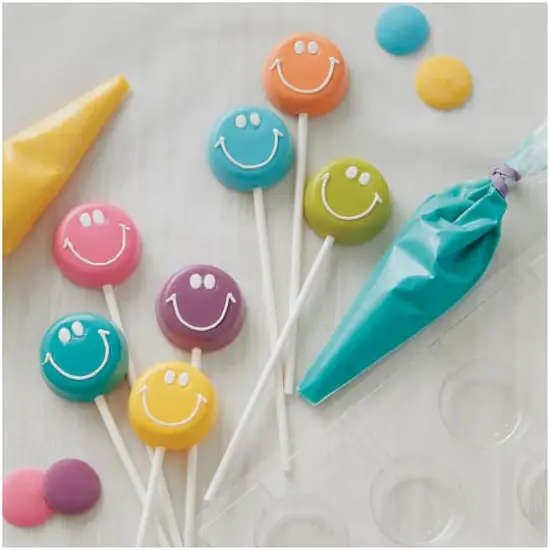 Wilton&reg; Disposable Candy Decorating Piping Bags, 12ct. {5}