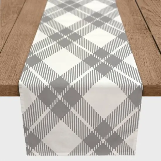 Diagonal Plaid Indoor/Outdoor Table Runner Gray {3}