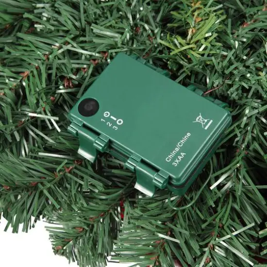 20" Pre-Lit Madison Chair Swag {4}