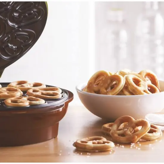 Brentwood Nonstick Mini Pretzel Maker {8}