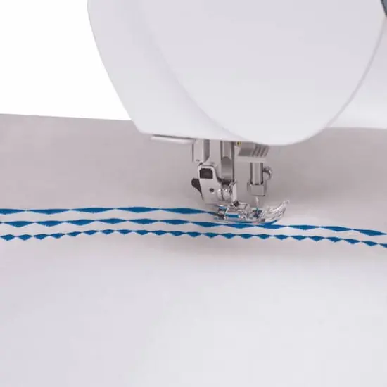 SINGER&reg; 9960 Quantum Stylist&trade; Computerized Sewing Machine {4}