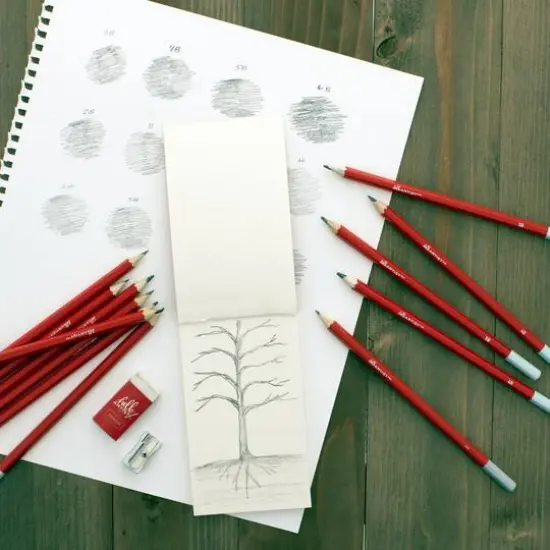 Hello, Artist!&trade; 15-Piece Sketching Set {9}
