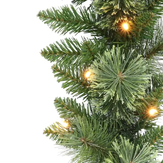 9ft. Pre-Lit Pine Garland {5}