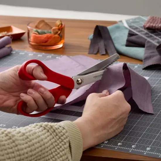 Fiskars&reg; 8" Lefty Pinking Shears {6}